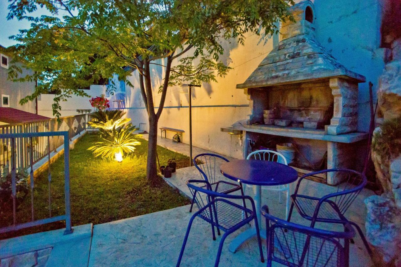Island Hvar Seaside Villa Levanda With Beach, Pool & Seaview Хвар Экстерьер фото