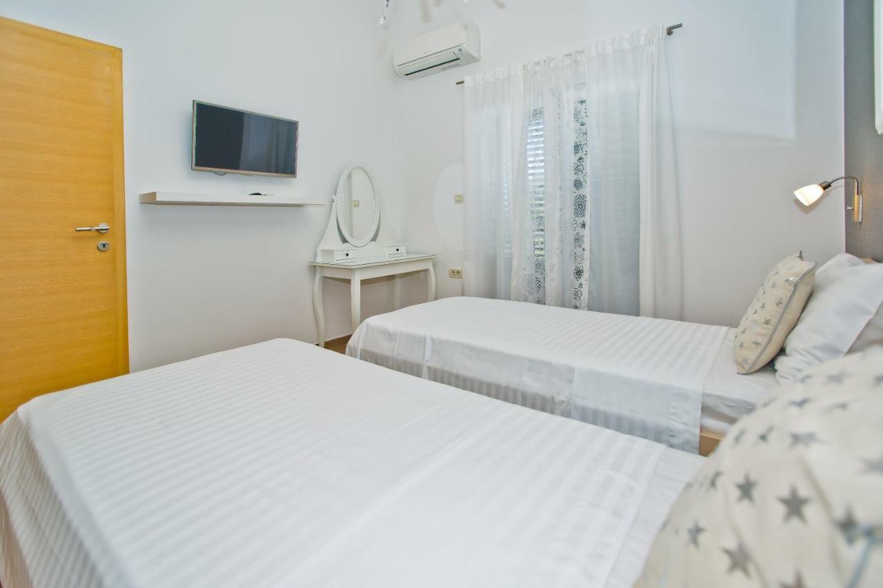 Island Hvar Seaside Villa Levanda With Beach, Pool & Seaview Хвар Экстерьер фото